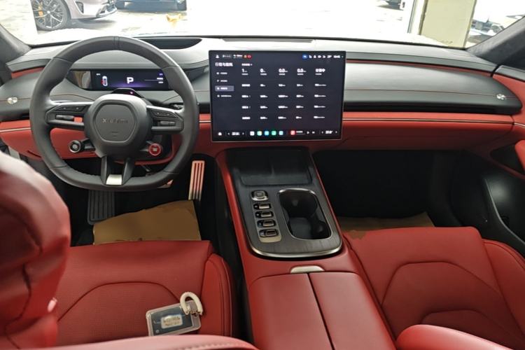 Used Xiaomi Auto SU7 2024 Four-Wheel Drive Ultra-Long Range Advanced Intelligent Driving Max Edition Center Console