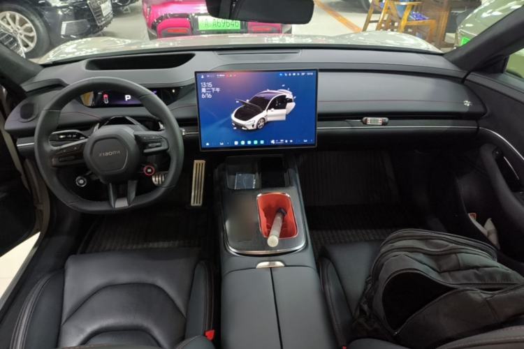 Used Xiaomi Auto SU7 2024 Four-Wheel Drive Ultra-Long Range Advanced Intelligent Driving Max Edition Center Console
