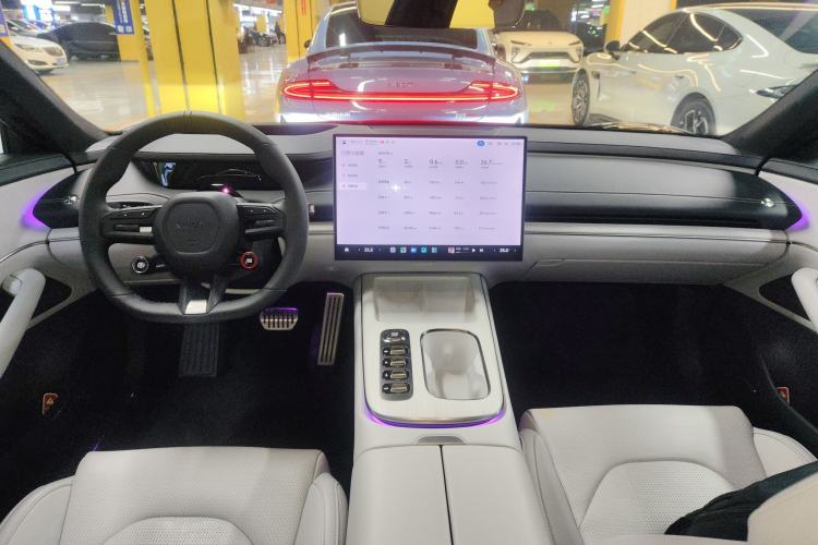Used Xiaomi Auto SU7 2024 Four-Wheel Drive Ultra-Long Range Advanced Intelligent Driving Max Edition Center Console