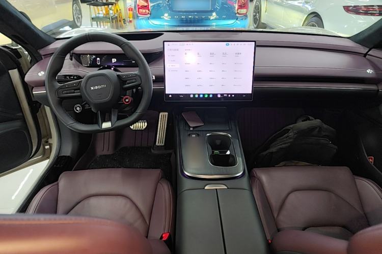 Used Xiaomi Auto SU7 2024 Four-Wheel Drive Ultra-Long Range Advanced Intelligent Driving Max Edition Center Console