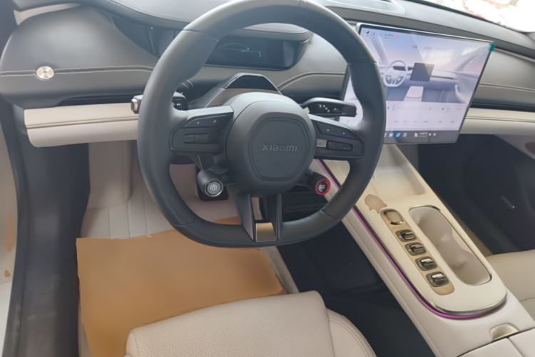 Used Xiaomi Auto SU7 2024 Rear-Drive Ultra-Long Range Advanced Pro-Level Intelligent Driving Version Center Console