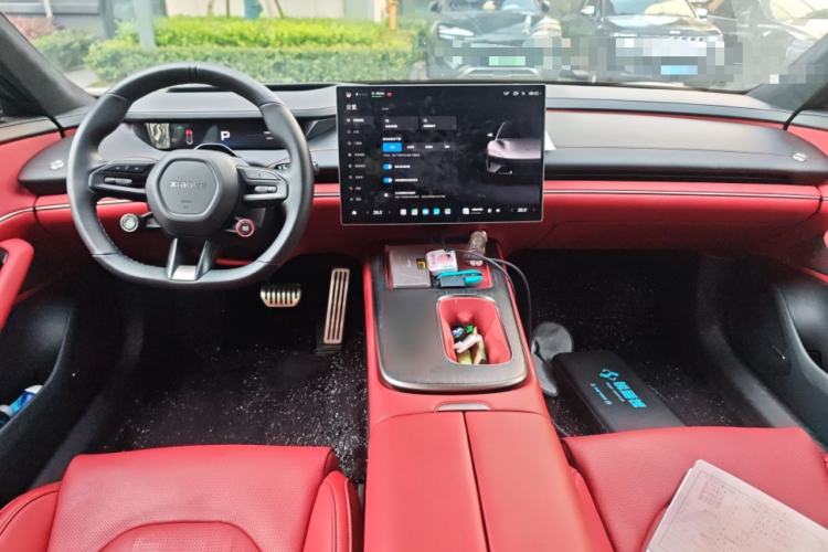 Used Xiaomi Auto SU7 2024 Four-Wheel Drive Ultra-Long Range Advanced Intelligent Driving Max Edition Center Console