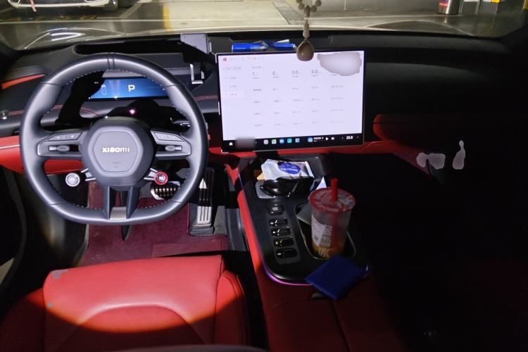 Used Xiaomi Auto SU7 2024 Four-Wheel Drive Ultra-Long Range Advanced Intelligent Driving Max Edition Center Console
