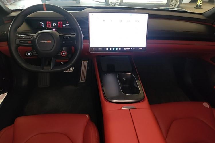 Used Xiaomi Auto SU7 2024 Four-Wheel Drive Ultra-Long Range Advanced Intelligent Driving Max Edition Center Console