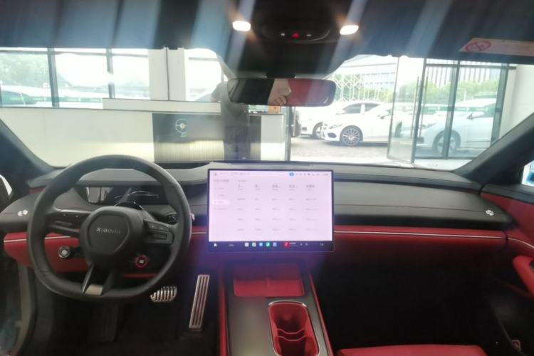 Used Xiaomi Auto SU7 2024 Four-Wheel Drive Ultra-Long Range Advanced Intelligent Driving Max Edition Center Console