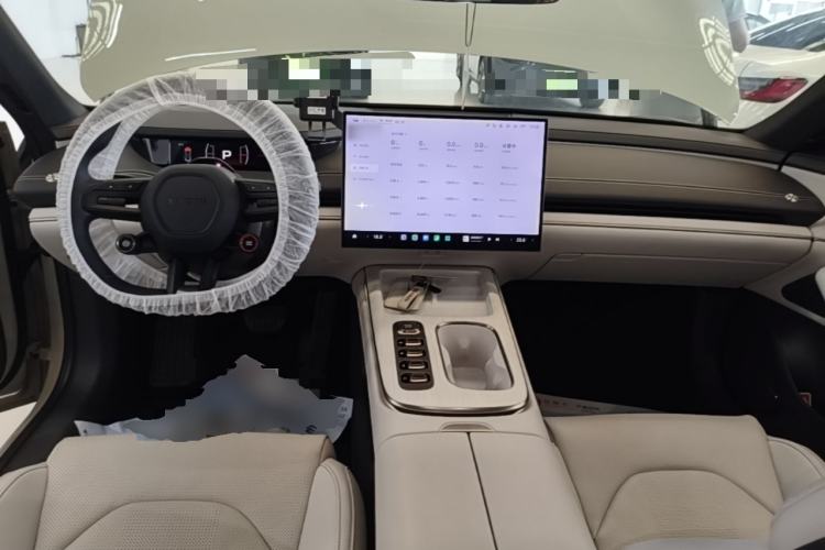 Used Xiaomi Auto SU7 2024 Rear-Drive Ultra-Long Range Advanced Pro-Level Intelligent Driving Version Center Console
