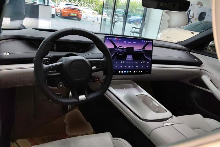 Used Xiaomi Auto SU7 2024 Four-Wheel Drive Ultra-Long Range Advanced Intelligent Driving Max Edition Center Console