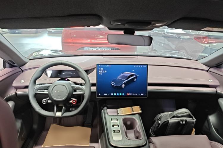 Used Xiaomi Auto SU7 2024 Rear-Drive Long-Range Intelligent Driving Version Center Console
