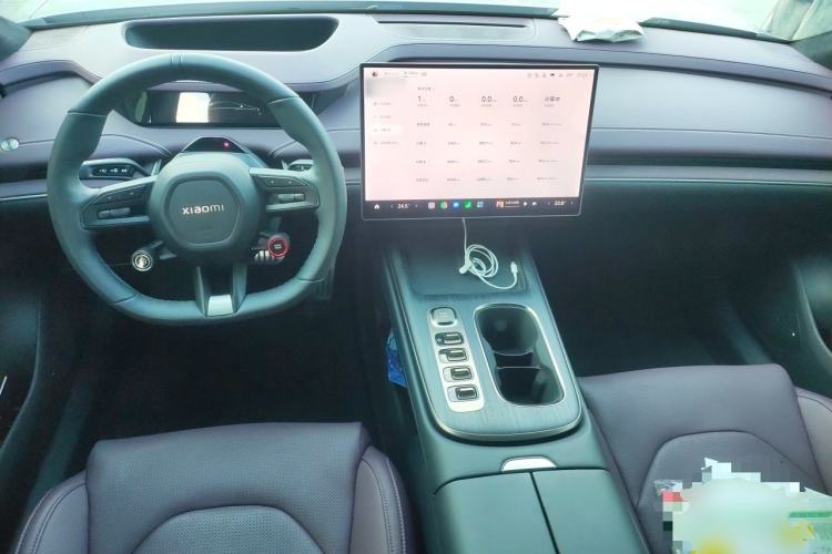 Used Xiaomi Auto SU7 2024 Four-Wheel Drive Ultra-Long Range Advanced Intelligent Driving Max Edition Center Console