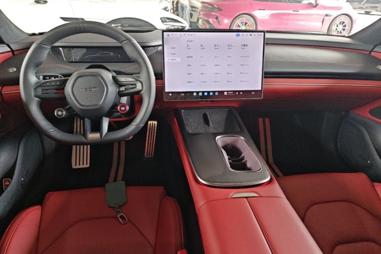 Used Xiaomi Auto SU7 2024 Four-Wheel Drive Ultra-Long Range Advanced Intelligent Driving Max Edition Center Console