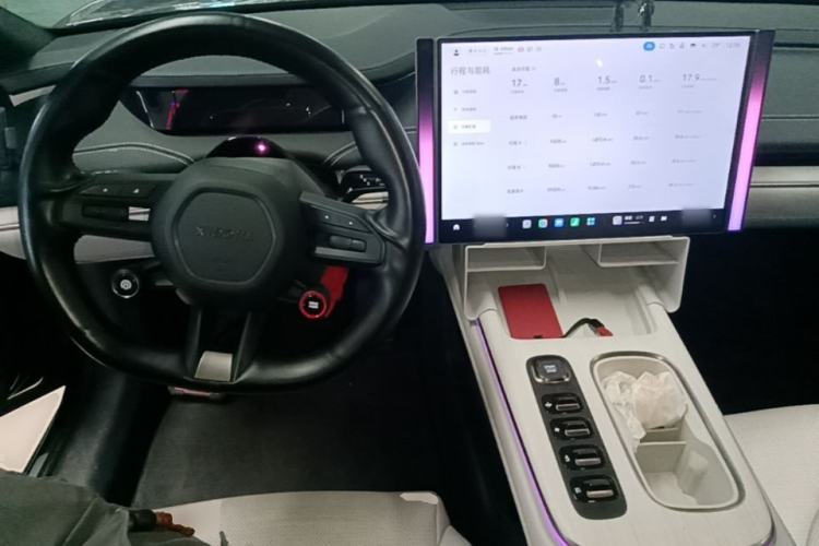 Used Xiaomi Auto SU7 2024 Rear-Drive Ultra-Long Range Advanced Pro-Level Intelligent Driving Version Center Console