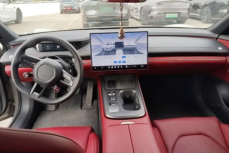 Used Xiaomi Auto SU7 2024 Rear-Drive Ultra-Long Range Advanced Pro-Level Intelligent Driving Version Center Console