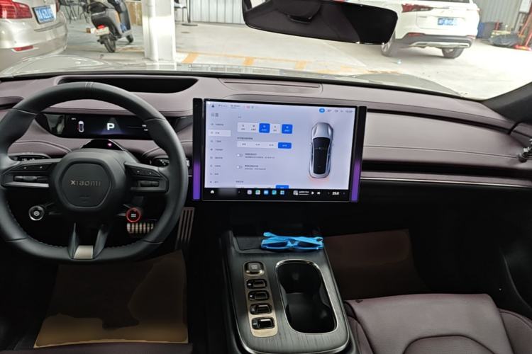 Used Xiaomi Auto SU7 2024 Four-Wheel Drive Ultra-Long Range Advanced Intelligent Driving Max Edition Center Console
