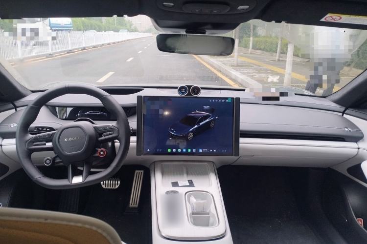 Used Xiaomi Auto SU7 2024 Four-Wheel Drive Ultra-Long Range Advanced Intelligent Driving Max Edition Center Console