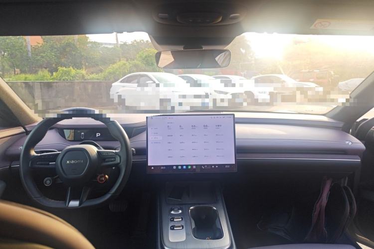 Used Xiaomi Auto SU7 2024 Rear-Drive Long-Range Intelligent Driving Version Center Console