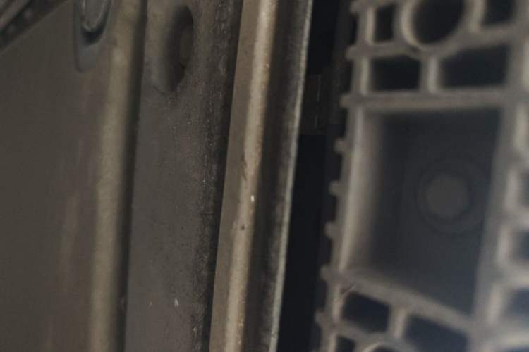 Used Xiaomi Auto SU7 2024 Four-Wheel Drive Ultra-Long Range Advanced Intelligent Driving Max Edition Chassis Front Left