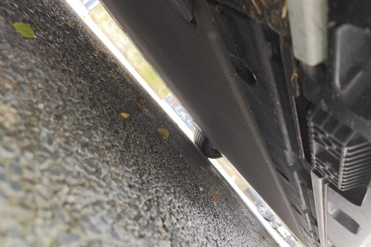 Used Xiaomi Auto SU7 2024 Rear-Drive Ultra-Long Range Advanced Pro-Level Intelligent Driving Version Chassis Front Left