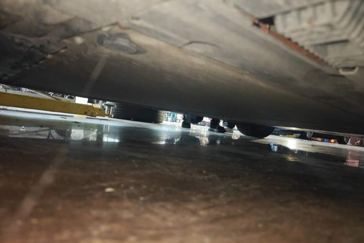 Used Xiaomi Auto SU7 2024 Rear-Drive Standard Founder Edition Chassis Front Left
