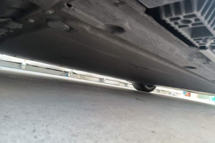 Used Xiaomi Auto SU7 2024 Rear-Drive Long-Range Intelligent Driving Version Chassis Front Left