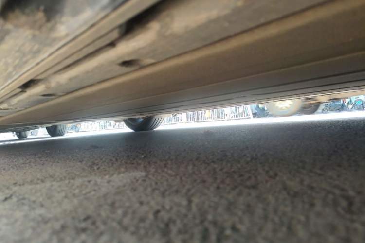 Used Xiaomi Auto SU7 2024 Rear-Drive Standard Founder Edition Chassis Front Right