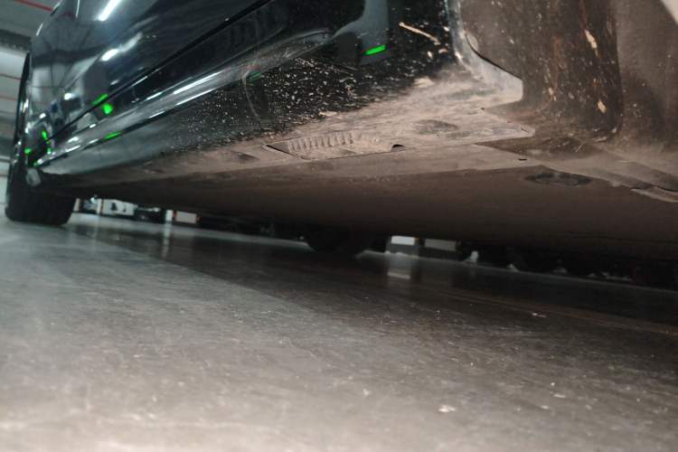 Used Xiaomi Auto SU7 2024 Rear-Drive Ultra-Long Range Advanced Pro-Level Intelligent Driving Version Chassis Front Right