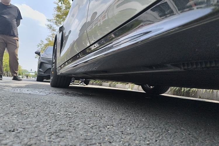 Used Xiaomi Auto SU7 2024 Rear-Drive Long-Range Intelligent Driving Version Chassis Rear Left