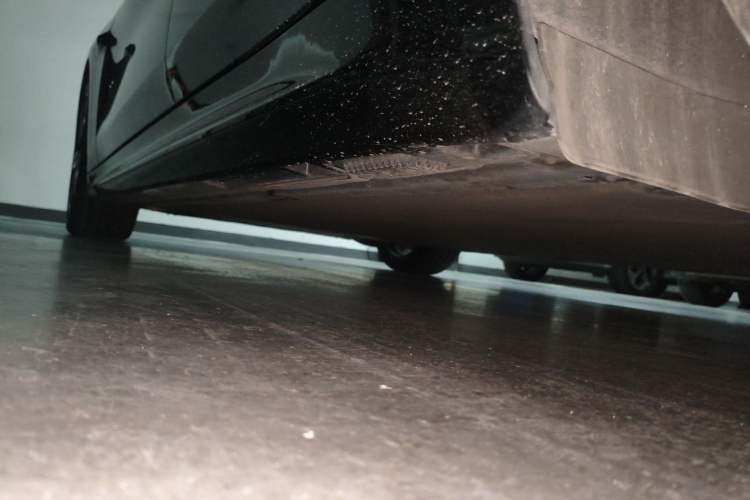Used Xiaomi Auto SU7 2024 Rear-Drive Ultra-Long Range Advanced Pro-Level Intelligent Driving Version Chassis Rear Left