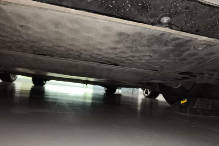 Used Xiaomi Auto SU7 2024 Rear-Drive Long-Range Intelligent Driving Version Chassis Rear