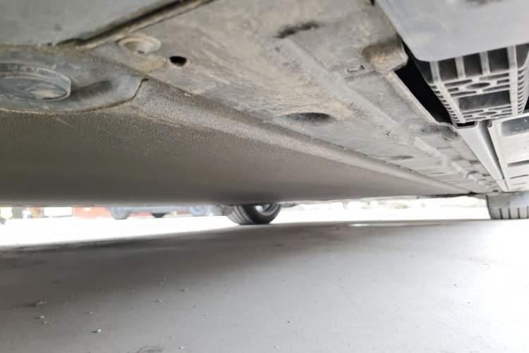 Used Xiaomi Auto SU7 2024 Four-Wheel Drive Ultra-Long Range Advanced Intelligent Driving Max Edition Chassis Rear Right