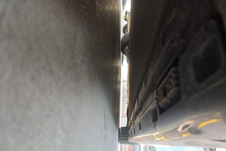 Used Xiaomi Auto SU7 2024 Four-Wheel Drive Ultra-Long Range Advanced Intelligent Driving Max Edition Chassis Rear Right