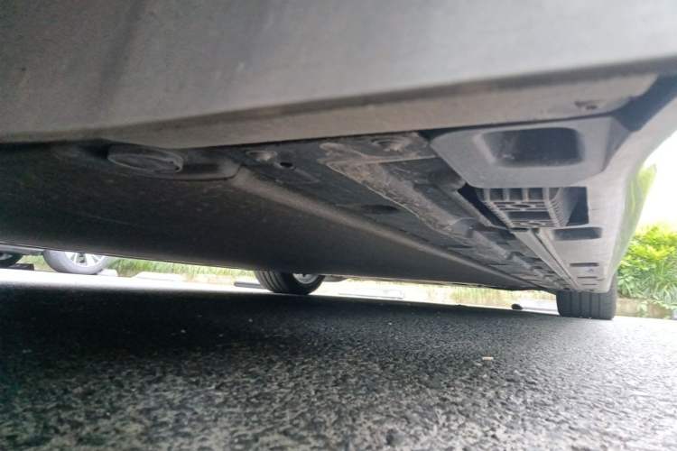 Used Xiaomi Auto SU7 2024 Four-Wheel Drive Ultra-Long Range Advanced Intelligent Driving Max Edition Chassis Rear Right