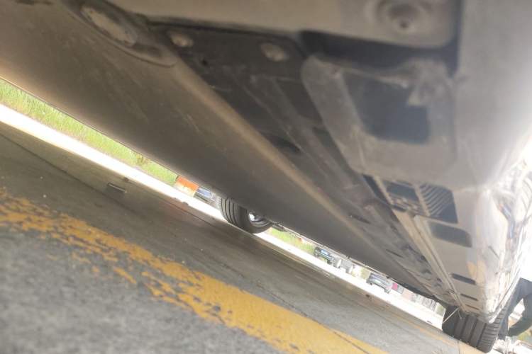 Used Xiaomi Auto SU7 2024 Four-Wheel Drive Ultra-Long Range Advanced Intelligent Driving Max Edition Chassis Rear Right