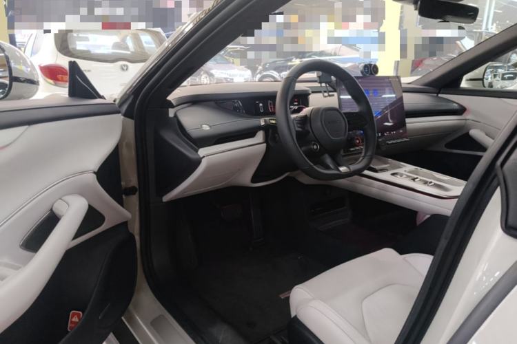 Used Xiaomi Auto SU7 2024 Rear-Drive Long-Range Intelligent Driving Version Driver Seat
