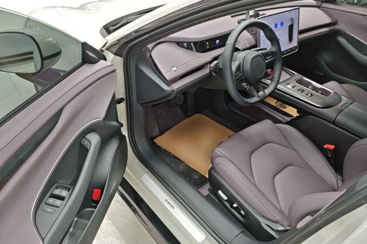 Used Xiaomi Auto SU7 2024 Rear-Drive Long-Range Intelligent Driving Version Driver Seat