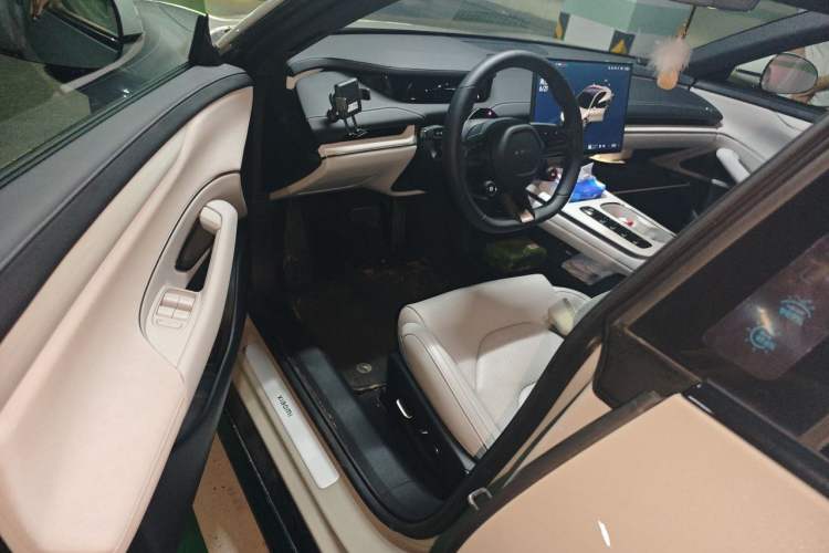 Used Xiaomi Auto SU7 2024 Rear-Drive Ultra-Long Range Advanced Pro-Level Intelligent Driving Version Driver Seat