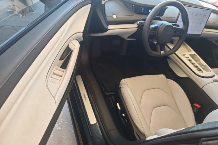 Used Xiaomi Auto SU7 2024 Rear-Drive Ultra-Long Range Advanced Pro-Level Intelligent Driving Version Driver Seat