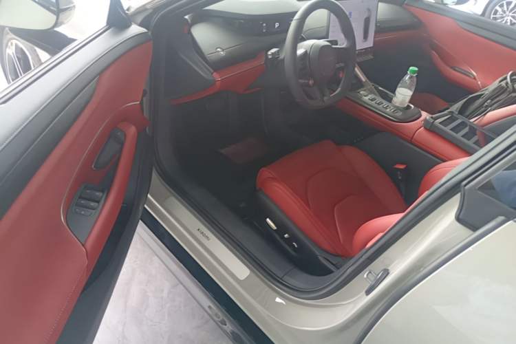 Used Xiaomi Auto SU7 2024 Rear-Drive Ultra-Long Range Advanced Pro-Level Intelligent Driving Version Driver Seat