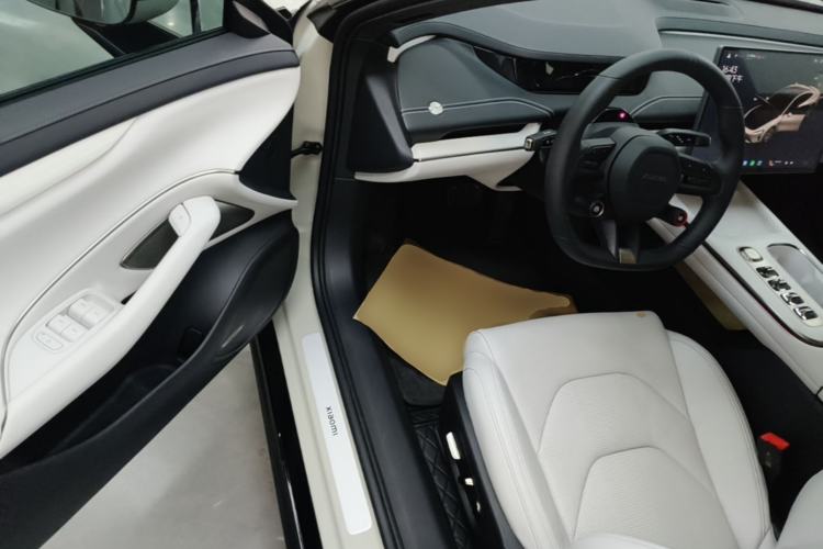 Used Xiaomi Auto SU7 2024 Rear-Drive Ultra-Long Range Advanced Pro-Level Intelligent Driving Version Driver Seat