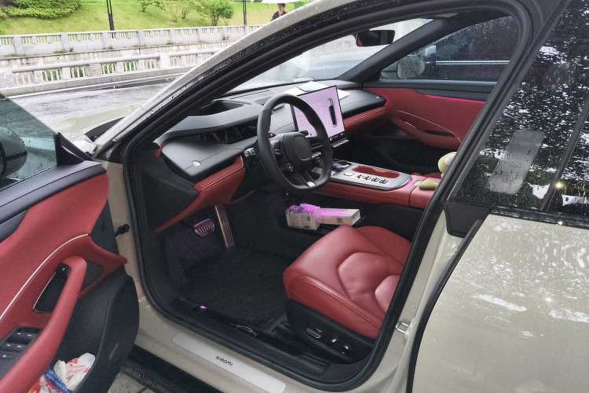 Used Xiaomi Auto SU7 2024 Four-Wheel Drive Ultra-Long Range Advanced Intelligent Driving Max Edition Driver Seat