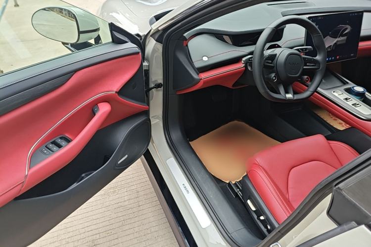 Used Xiaomi Auto SU7 2024 Rear-Drive Long-Range Intelligent Driving Version Driver Seat