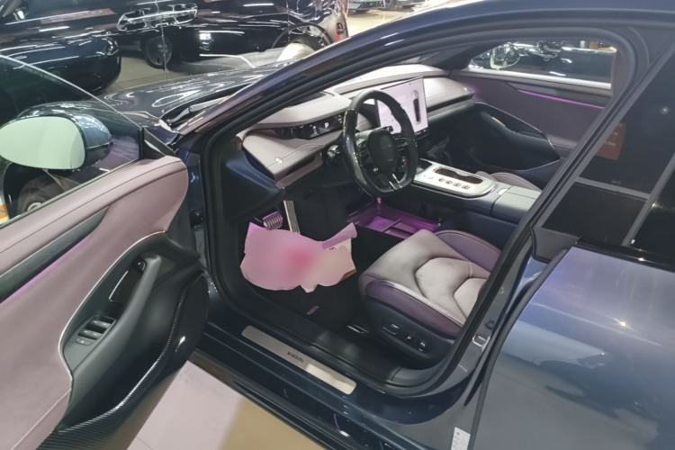 Used Xiaomi Auto SU7 2024 Four-Wheel Drive Ultra-Long Range Advanced Intelligent Driving Max Edition Driver Seat