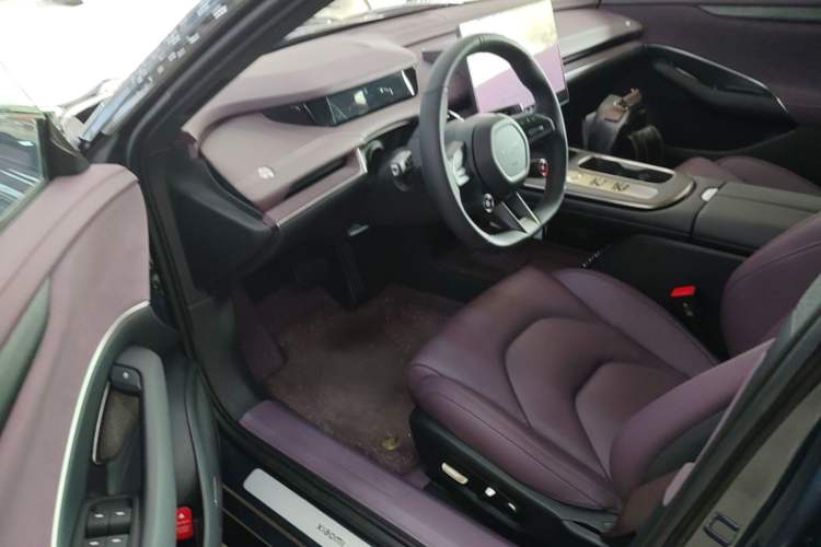 Used Xiaomi Auto SU7 2024 Rear-Drive Ultra-Long Range Advanced Pro-Level Intelligent Driving Version Driver Seat