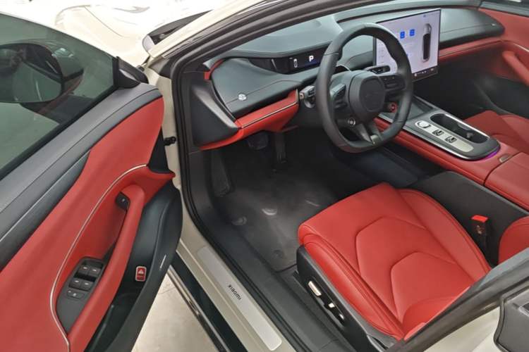 Used Xiaomi Auto SU7 2024 Rear-Drive Long-Range Intelligent Driving Version Driver Seat