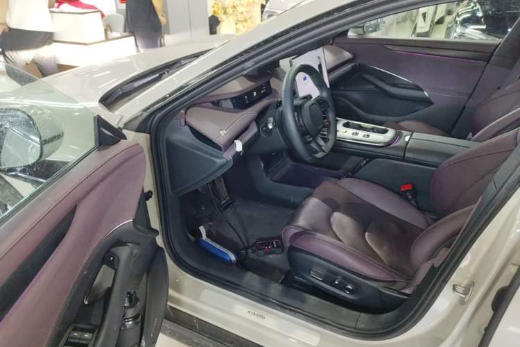 Used Xiaomi Auto SU7 2024 Rear-Drive Long-Range Intelligent Driving Version Driver Seat