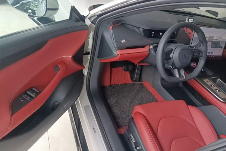 Used Xiaomi Auto SU7 2024 Rear-Drive Ultra-Long Range Advanced Pro-Level Intelligent Driving Version Driver Seat