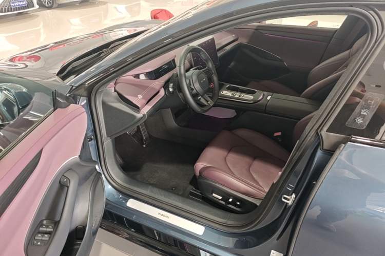 Used Xiaomi Auto SU7 2024 Rear-Drive Long-Range Intelligent Driving Version Driver Seat