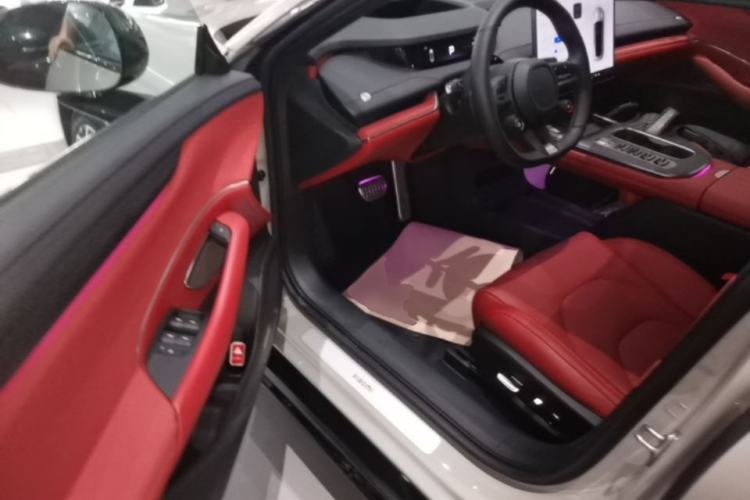 Used Xiaomi Auto SU7 2024 Four-Wheel-Drive Max Founder's Edition Driver Seat