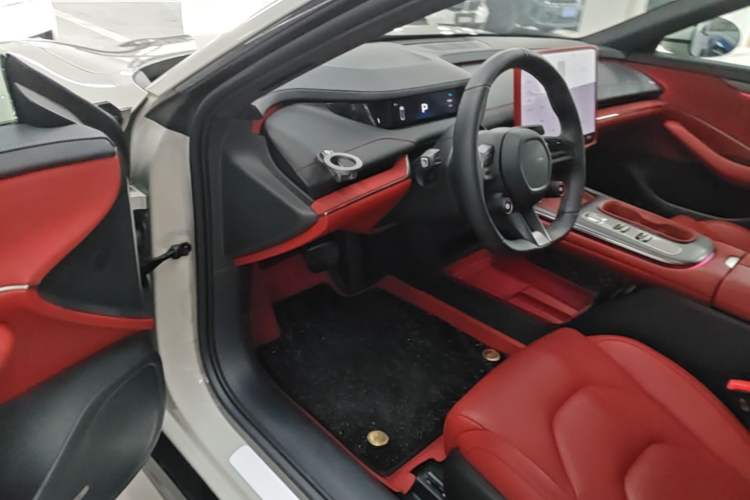 Used Xiaomi Auto SU7 2024 Rear-Drive Long-Range Intelligent Driving Version Driver Seat
