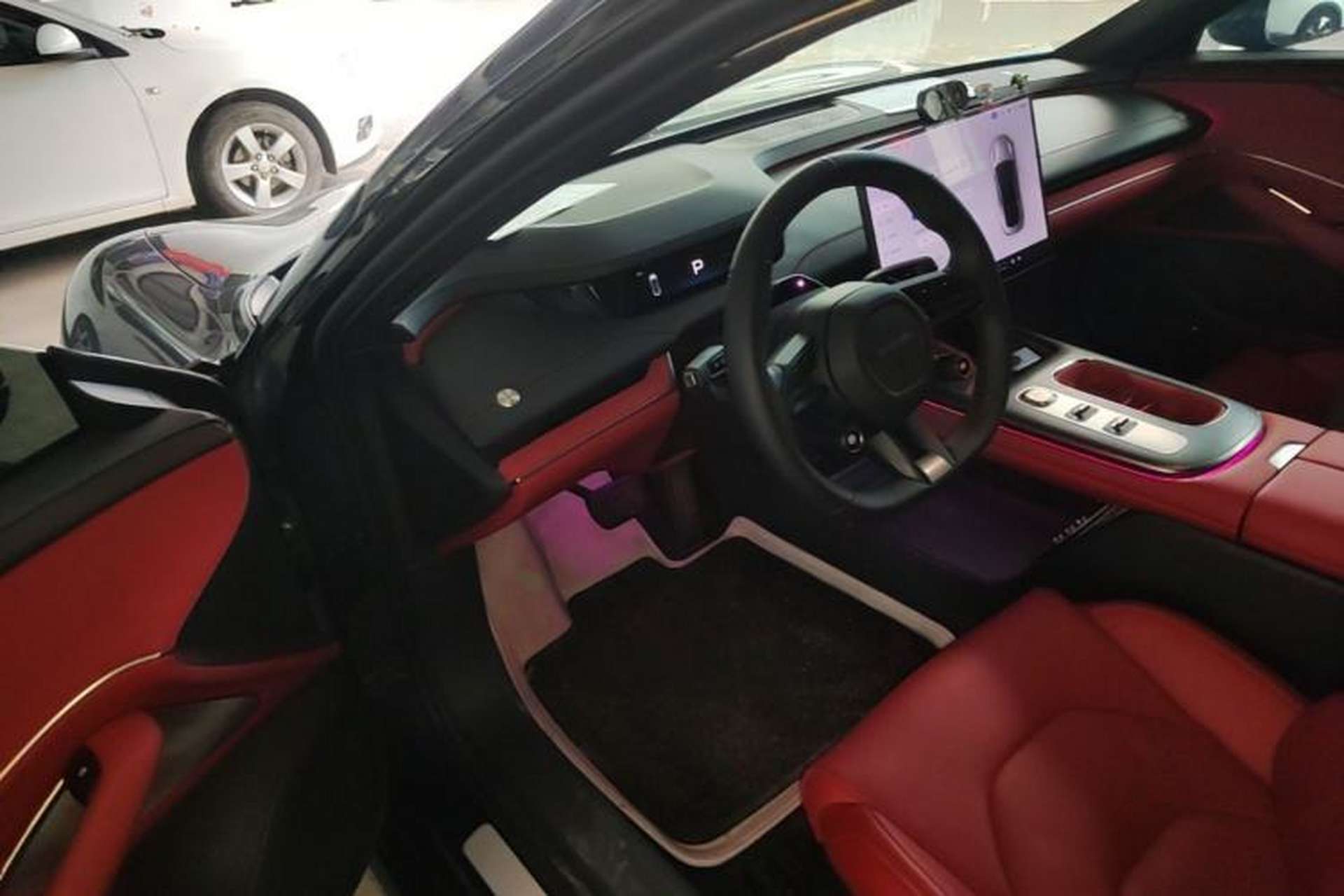 Used Xiaomi Auto SU7 2024 Rear-Drive Long-Range Intelligent Driving Version Driver Seat