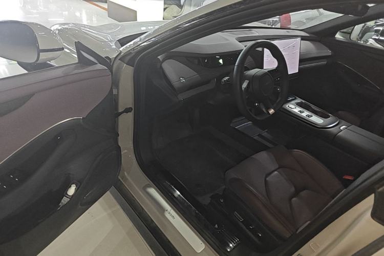 Used Xiaomi Auto SU7 2024 Rear-Drive Ultra-Long Range Advanced Pro-Level Intelligent Driving Version Driver Seat